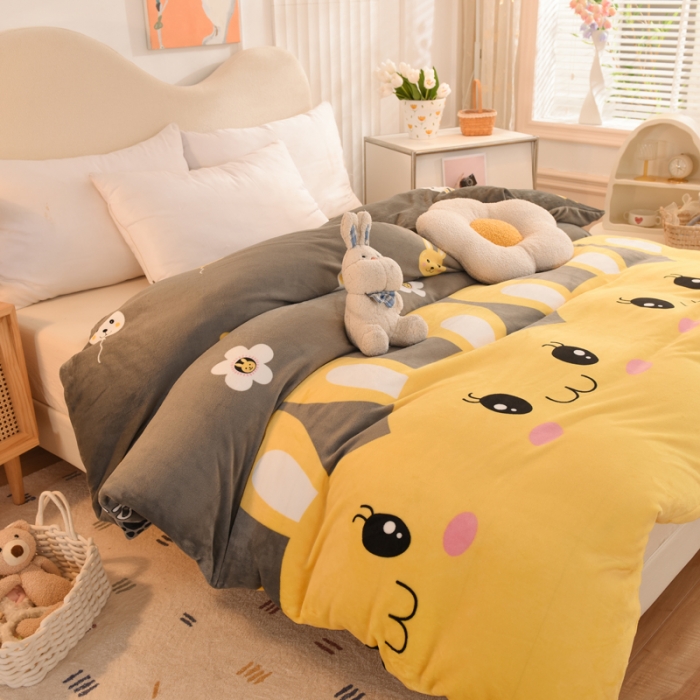 91家纺网 家纺一手货源 找家纺 美达新款牛奶绒印花床笠款四件套（床笠高度30cm） 小黄兔