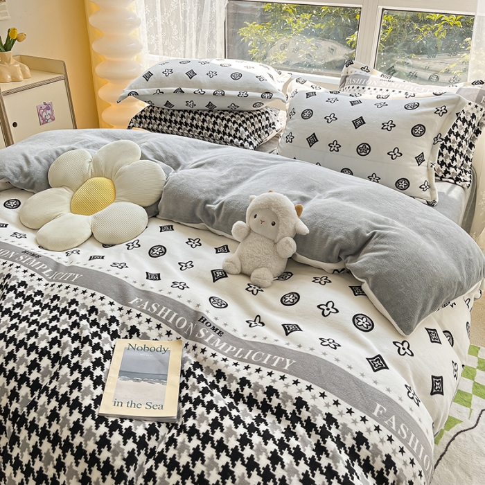 91家纺网 家纺一手货源 找家纺 （总）2022新款爆款慕尚高克重田园风印花牛奶绒四件套