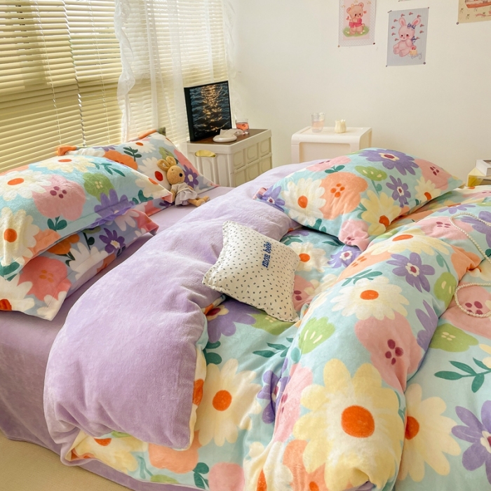 91家纺网 家纺一手货源 找家纺 2022新款爆款慕尚高克重田园风印花牛奶绒四件套 布蓝卡