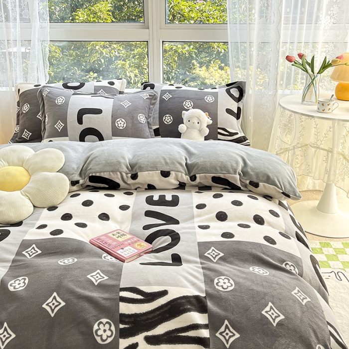 91家纺网 家纺一手货源 找家纺 2022新款爆款慕尚高克重田园风印花牛奶绒四件套 杜比