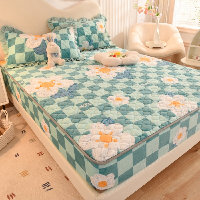 91家纺网 家纺一手货源 找家纺 2025美达秋冬爆款牛奶绒印花床笠三件套单床笠 淡雅花香