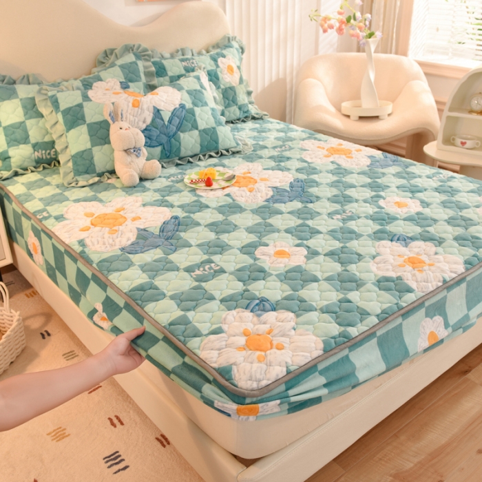 91家纺网 家纺一手货源 找家纺 2025美达秋冬爆款牛奶绒印花床笠三件套单床笠 淡雅花香