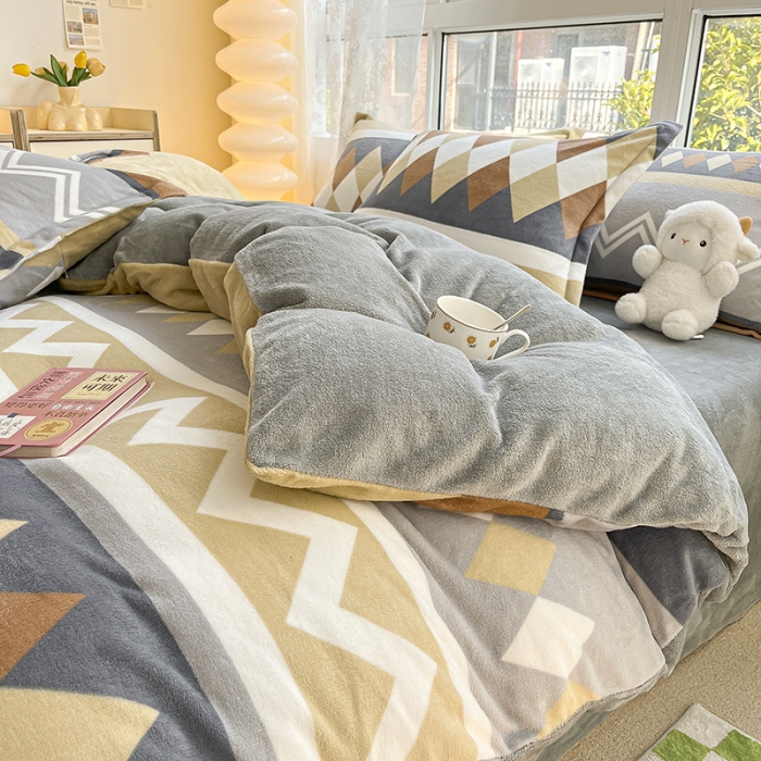 91家纺网 家纺一手货源 找家纺 2022新款爆款慕尚高克重田园风印花牛奶绒四件套 古雅