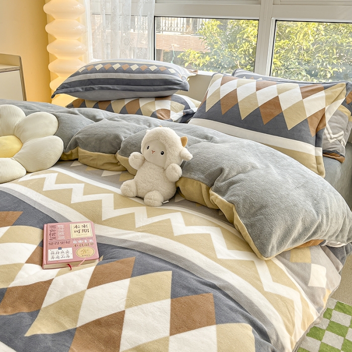 91家纺网 家纺一手货源 找家纺 2022新款爆款慕尚高克重田园风印花牛奶绒四件套 古雅