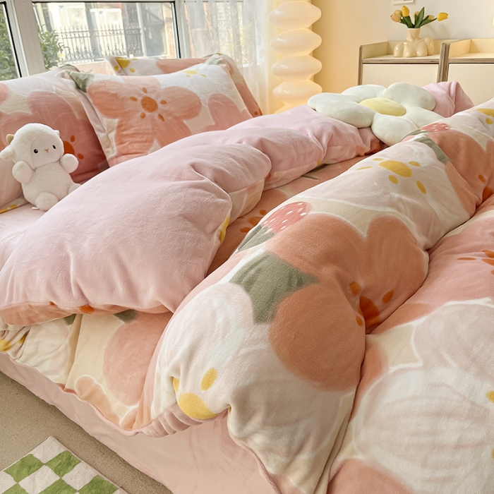 91家纺网 家纺一手货源 找家纺 2022新款爆款慕尚高克重田园风印花牛奶绒四件套 花蕾