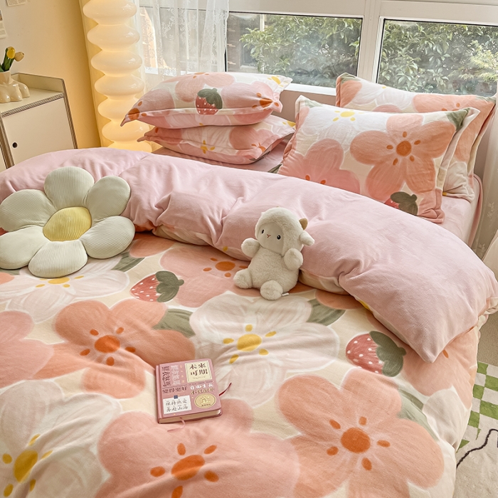 91家纺网 家纺一手货源 找家纺 2022新款爆款慕尚高克重田园风印花牛奶绒四件套 花蕾