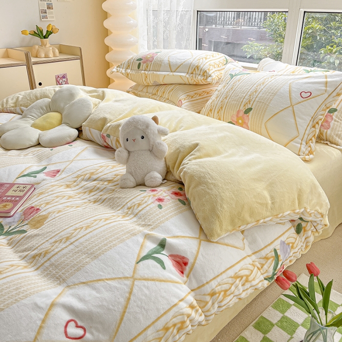 91家纺网 家纺一手货源 找家纺 2022新款爆款慕尚高克重田园风印花牛奶绒四件套 静谧