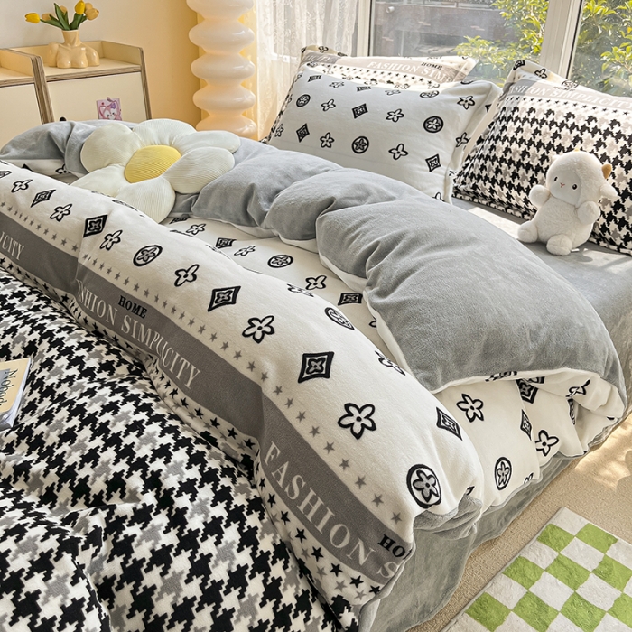 91家纺网 家纺一手货源 找家纺 2022新款爆款慕尚高克重田园风印花牛奶绒四件套 千鸟格