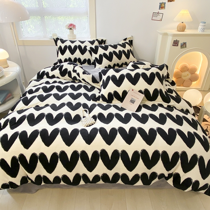 91家纺网 家纺一手货源 找家纺 沐慕  2022新款牛奶绒四件套 爱心满满