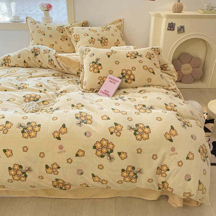 91家纺网 家纺一手货源 找家纺 沐慕  2022新款牛奶绒四件套 花儿朵朵