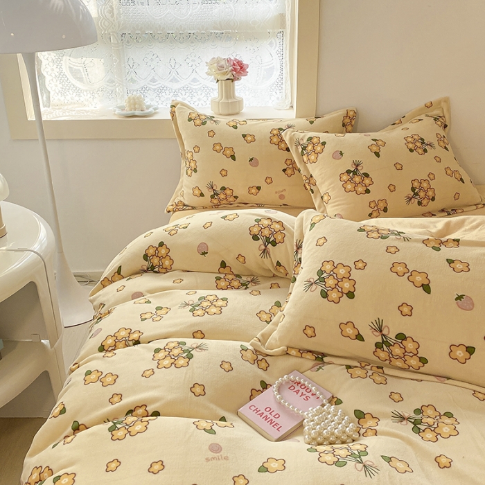 91家纺网 家纺一手货源 找家纺 沐慕  2022新款牛奶绒四件套 花儿朵朵