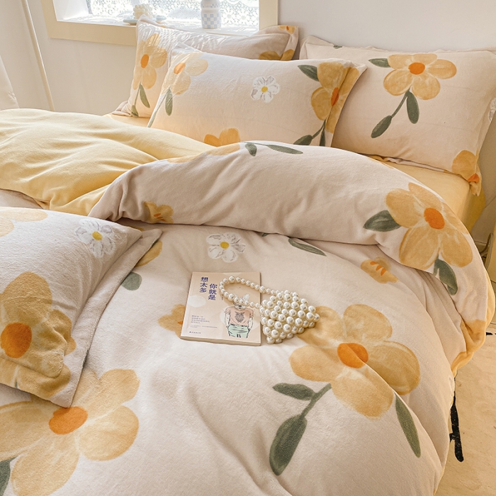 91家纺网 家纺一手货源 找家纺 沐慕  2022新款牛奶绒四件套 花季