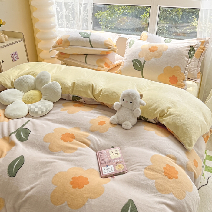 91家纺网 家纺一手货源 找家纺 2022新款爆款慕尚高克重田园风印花牛奶绒四件套 小黄花