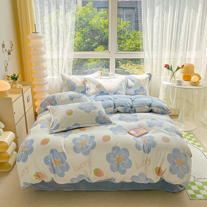 91家纺网 家纺一手货源 找家纺 2022新款爆款慕尚高克重田园风印花牛奶绒四件套 幸运花绒