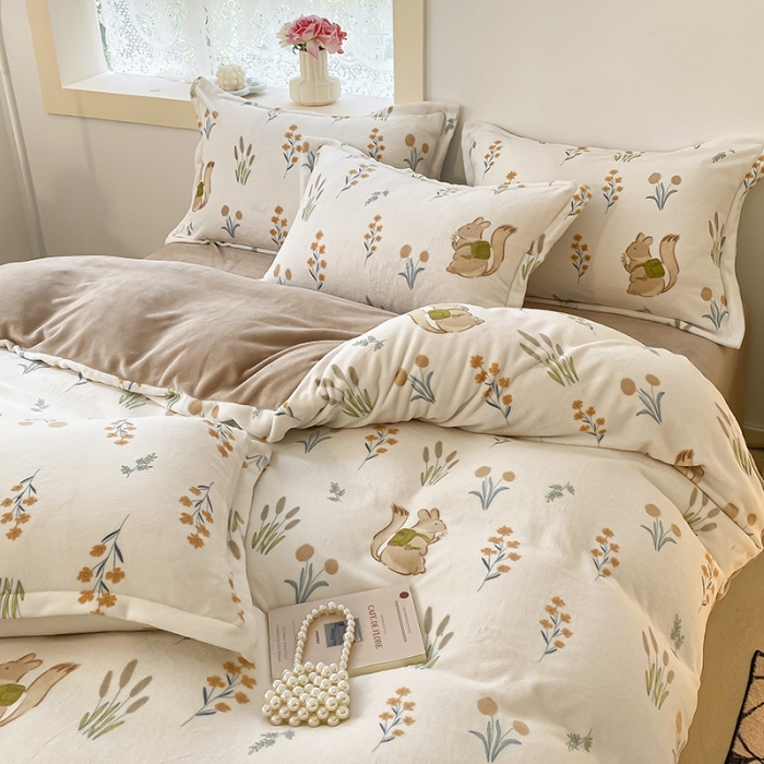 91家纺网 家纺一手货源 找家纺 沐慕  2022新款牛奶绒四件套 田园松鼠