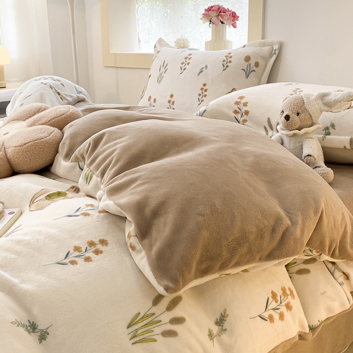 91家纺网 家纺一手货源 找家纺 沐慕  2022新款牛奶绒四件套 田园松鼠