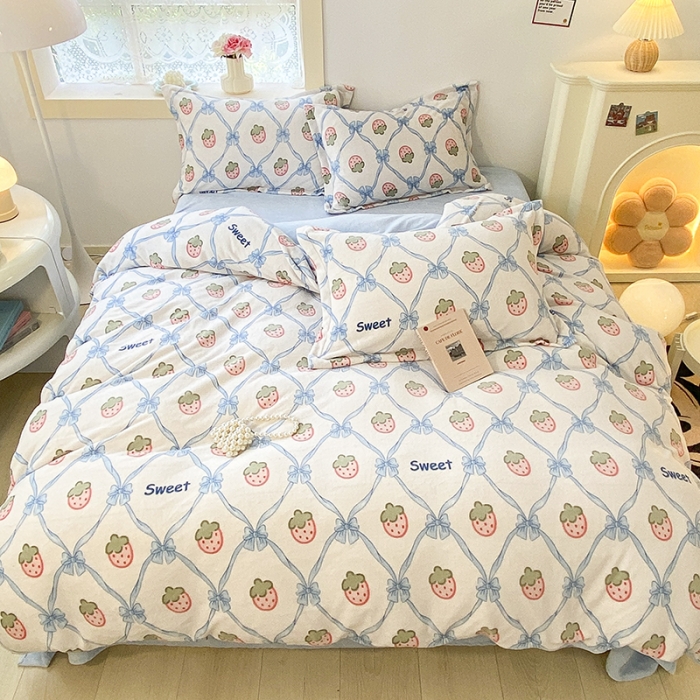 91家纺网 家纺一手货源 找家纺 沐慕  2022新款牛奶绒四件套 甜心草莓