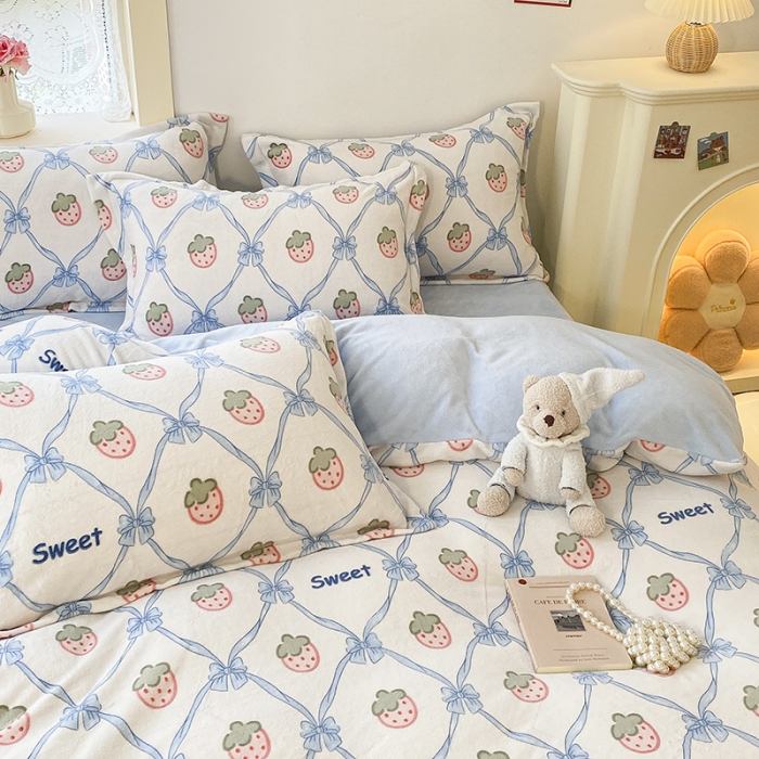 91家纺网 家纺一手货源 找家纺 沐慕  2022新款牛奶绒四件套 甜心草莓