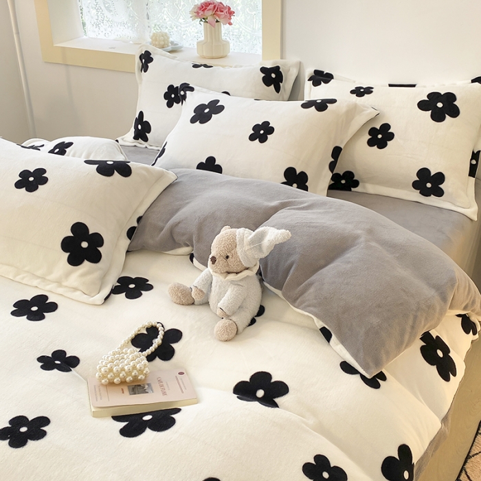 91家纺网 家纺一手货源 找家纺 沐慕  2022新款牛奶绒四件套 香系花花