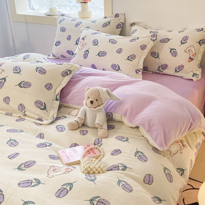 91家纺网 家纺一手货源 找家纺 沐慕  2022新款牛奶绒四件套 紫系小兔