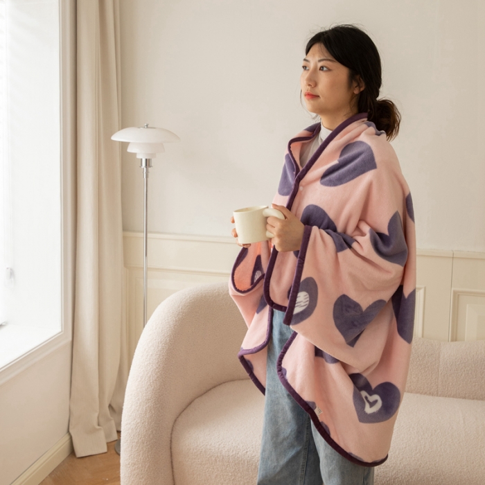 91家纺网 家纺一手货源 找家纺 舒梦琪爆款加厚小清新牛奶绒空调毯披肩毯卡通午睡毛毯 爱心满满