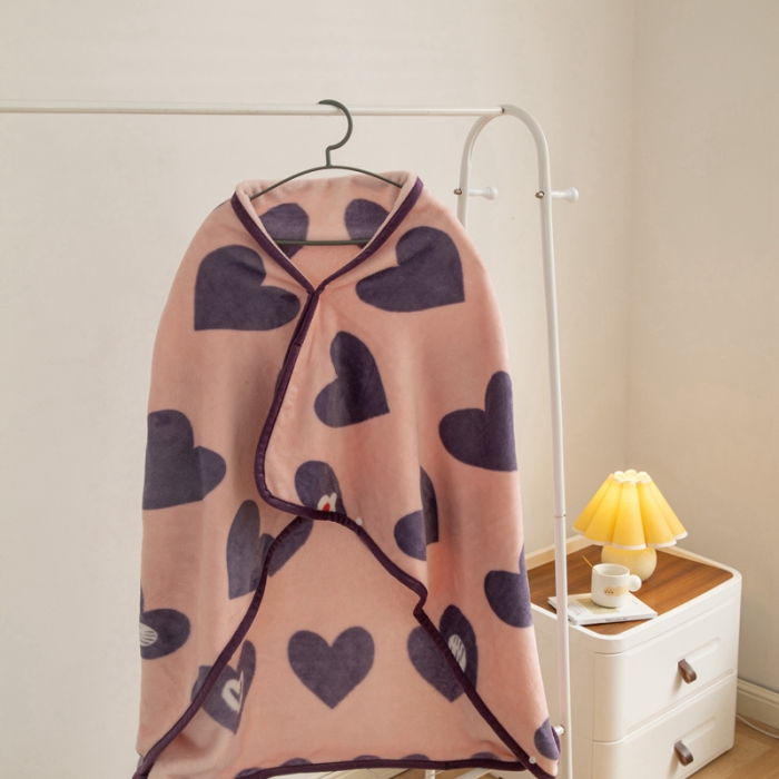 91家纺网 家纺一手货源 找家纺 舒梦琪爆款加厚小清新牛奶绒空调毯披肩毯卡通午睡毛毯 爱心满满