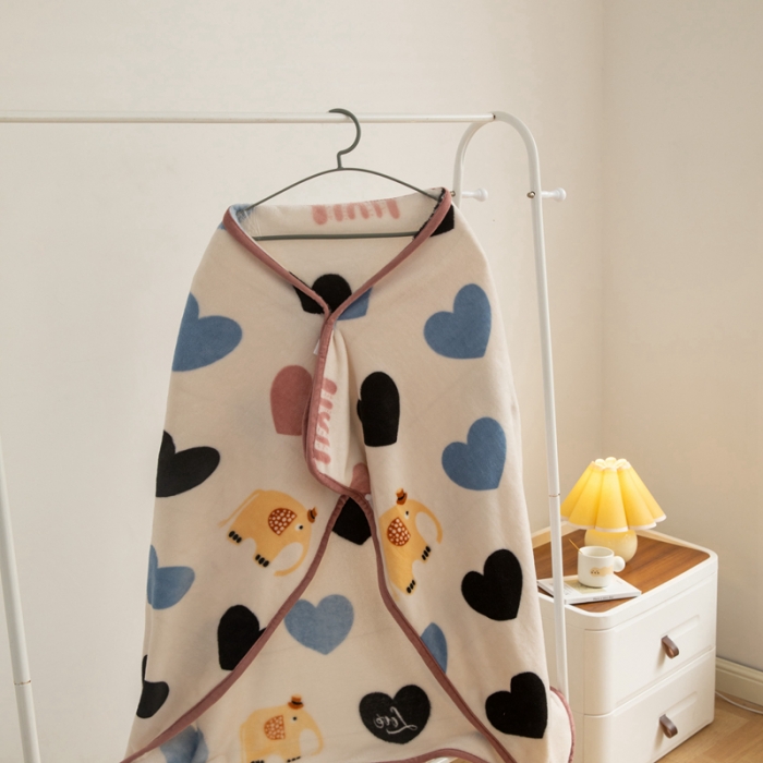 91家纺网 家纺一手货源 找家纺 舒梦琪爆款加厚小清新牛奶绒空调毯披肩毯卡通午睡毛毯 爱心小象