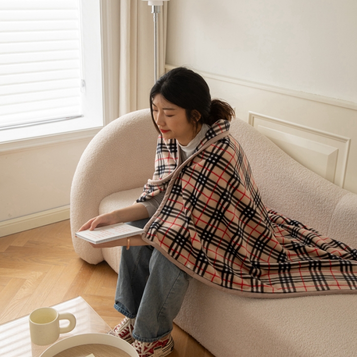 91家纺网 家纺一手货源 找家纺 舒梦琪爆款加厚小清新牛奶绒空调毯披肩毯卡通午睡毛毯 宝莉格