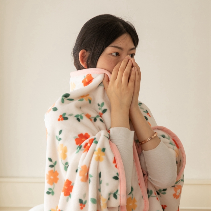 91家纺网 家纺一手货源 找家纺 舒梦琪爆款加厚小清新牛奶绒空调毯披肩毯卡通午睡毛毯 春意盎然