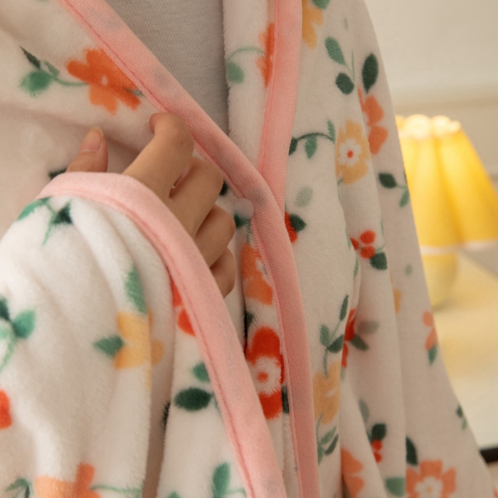 91家纺网 家纺一手货源 找家纺 舒梦琪爆款加厚小清新牛奶绒空调毯披肩毯卡通午睡毛毯 春意盎然