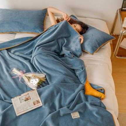 91家纺网 家纺一手货源 找家纺 总莱登卡奴 2022新款牛奶绒华芙格双层复合四季盖毯休闲毯