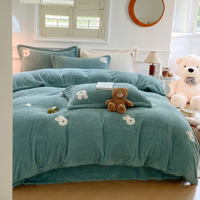 91家纺网 家纺一手货源 找家纺 萝莉家纺 230克高克重软绵绵的泰迪绒四件套 小免蓝