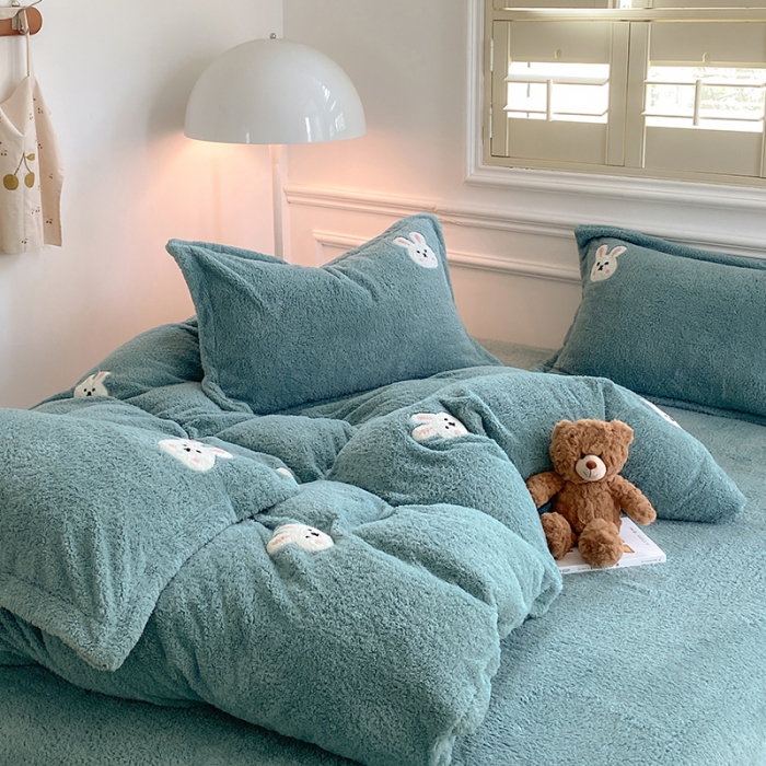 91家纺网 家纺一手货源 找家纺 萝莉家纺 230克高克重软绵绵的泰迪绒四件套 小免蓝