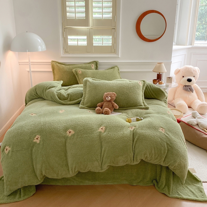 91家纺网 家纺一手货源 找家纺 萝莉家纺 230克高克重软绵绵的泰迪绒四件套 熊豆绿