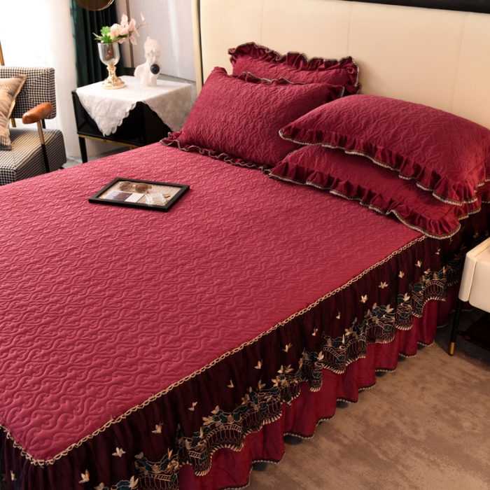 91家纺网 家纺一手货源 找家纺 美达水晶绒纯色夹棉床裙盛世皇朝系列床裙三件套 盛世皇朝-酒红