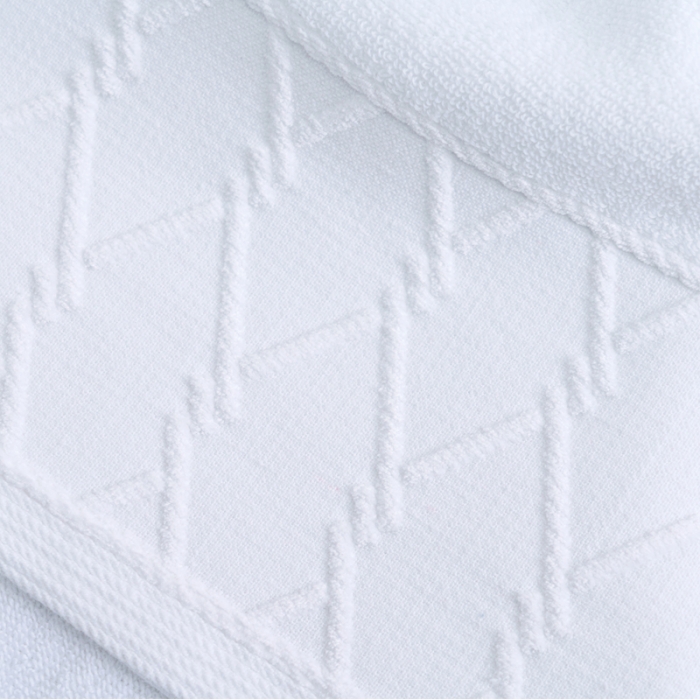 91家纺网 家纺一手货源 找家纺 朴尔2022新款全棉32股毛巾浴巾--大立体棱形系列 35*75毛巾-纯白色