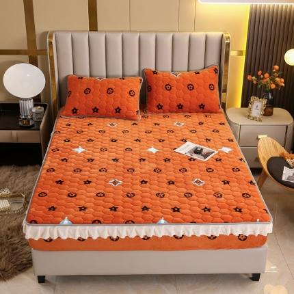 91家纺网 家纺一手货源 找家纺 情煊家纺 2022新款牛奶绒印花单品夹棉床笠花边款 大牌风范