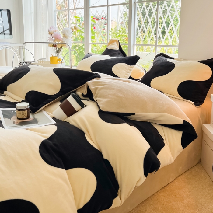 91家纺网 家纺一手货源 找家纺 米莱 2022新款牛奶绒小清新印花四件套 布鲁条纹