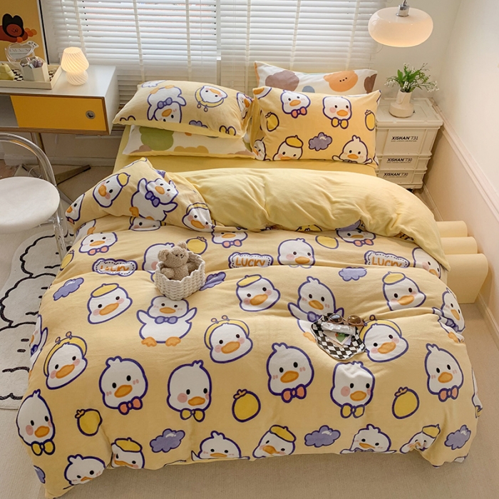 91家纺网 家纺一手货源 找家纺 澳萝拉 2022新款牛奶绒印花四件套 快乐鸭鸭