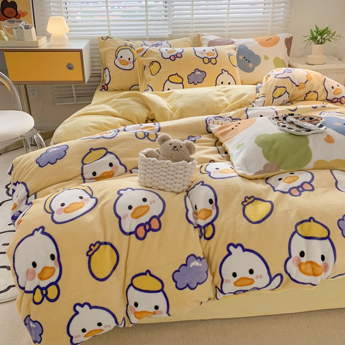 91家纺网 家纺一手货源 找家纺 澳萝拉 2022新款牛奶绒印花四件套 快乐鸭鸭