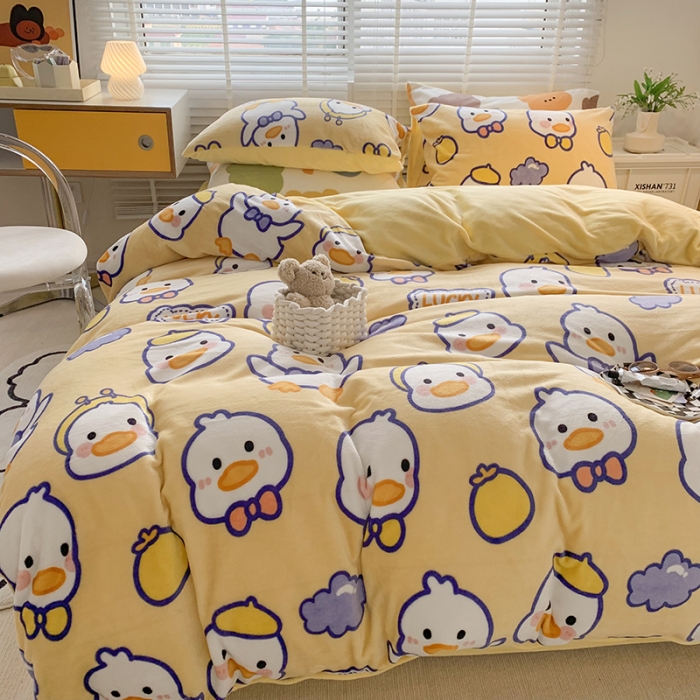 91家纺网 家纺一手货源 找家纺 澳萝拉 2022新款牛奶绒印花四件套 快乐鸭鸭