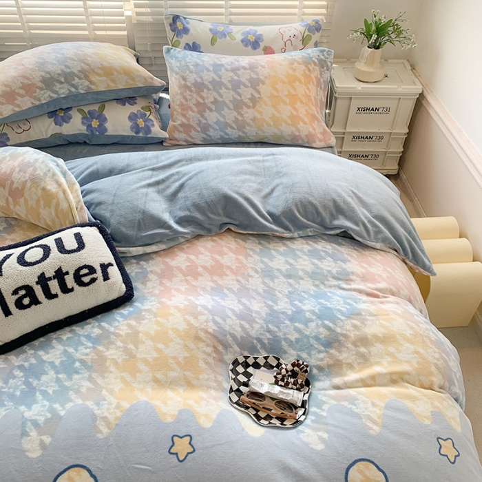 91家纺网 家纺一手货源 找家纺 澳萝拉 2022新款牛奶绒印花四件套 千鸟格兔