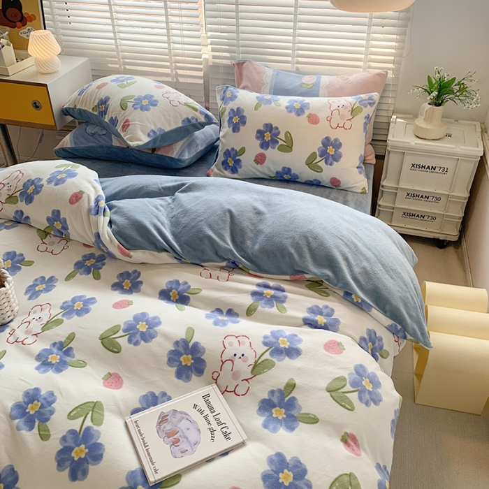 91家纺网 家纺一手货源 找家纺 澳萝拉 2022新款牛奶绒印花四件套 甜蜜fafa