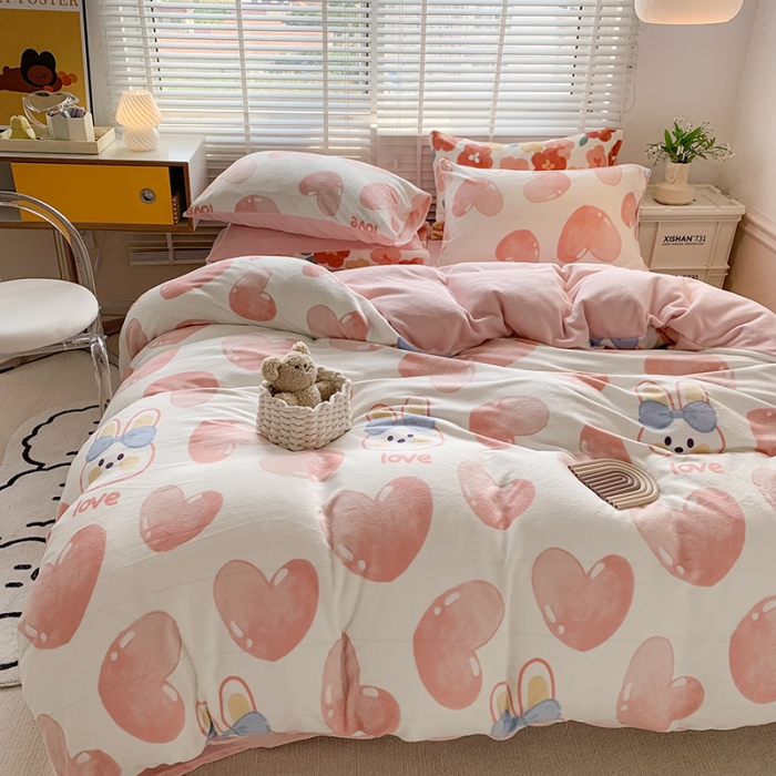 91家纺网 家纺一手货源 找家纺 澳萝拉 2022新款牛奶绒印花四件套 心动兔