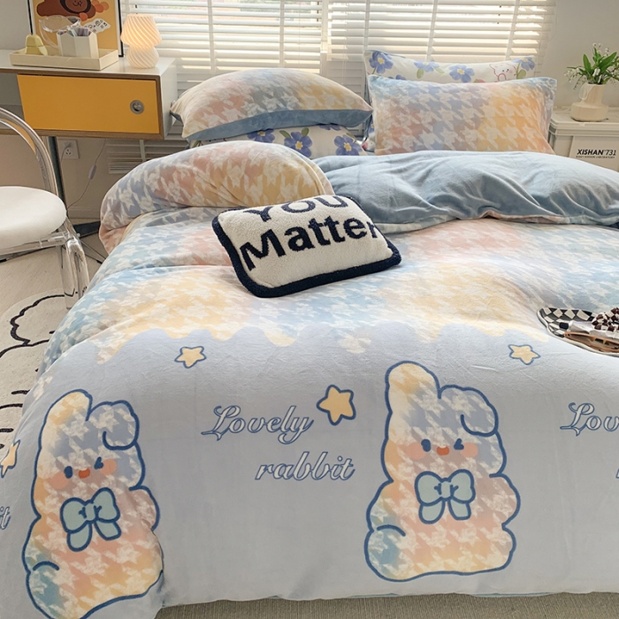 91家纺网 家纺一手货源 找家纺 澳萝拉 2022新款牛奶绒印花四件套 千鸟格兔