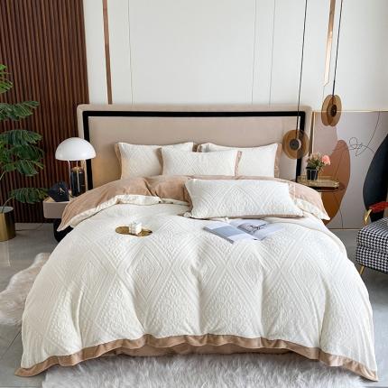 91家纺网 家纺一手货源 找家纺 铠畅 2022新款230克轻奢简约烂花绒牛奶绒剪花四件套 欧式经典-白