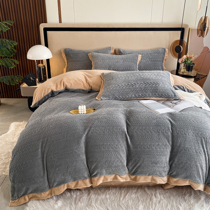 91家纺网 家纺一手货源 找家纺 铠畅 2022新款230克轻奢简约烂花绒牛奶绒剪花四件套 艾薇-灰