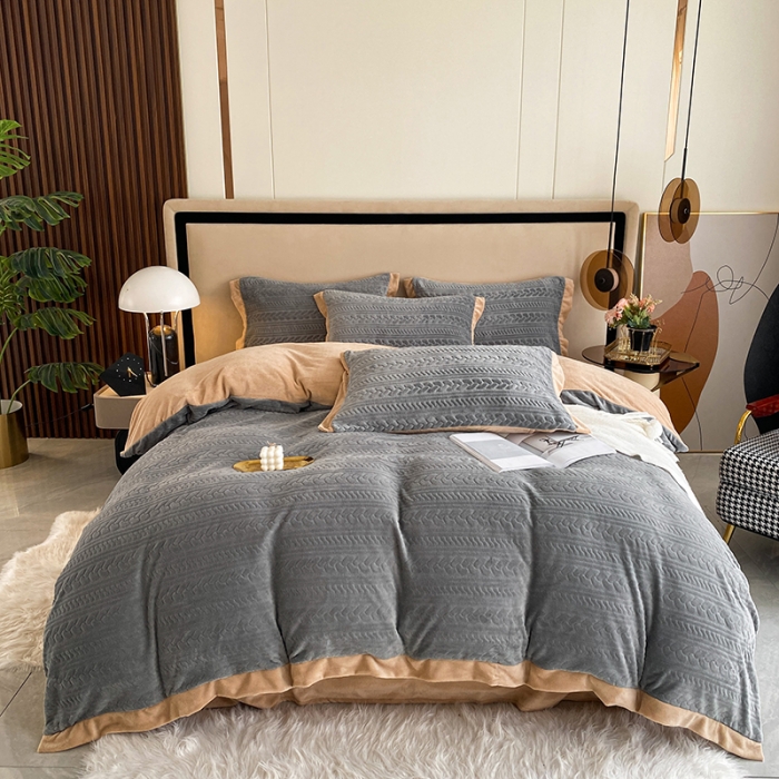 91家纺网 家纺一手货源 找家纺 铠畅 2022新款230克轻奢简约烂花绒牛奶绒剪花四件套 艾薇-灰