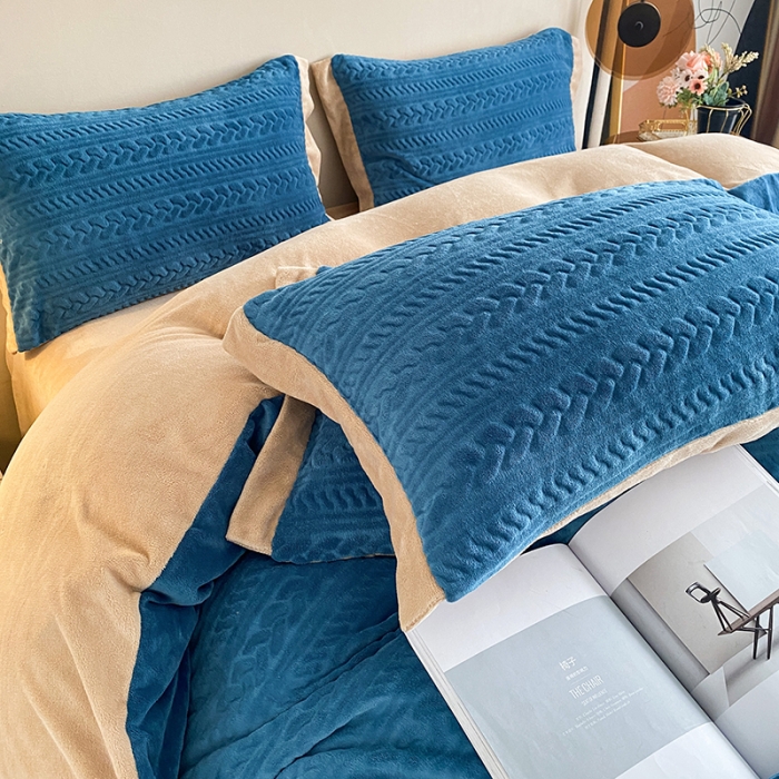 91家纺网 家纺一手货源 找家纺 铠畅 2022新款230克轻奢简约烂花绒牛奶绒剪花四件套 艾薇-蓝