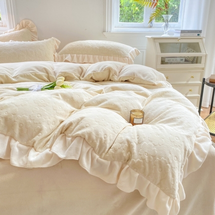 91家纺网 家纺一手货源 找家纺 总）其奥2025保暖加厚牛奶绒宝宝绒韩版公主风四件套花朵系列